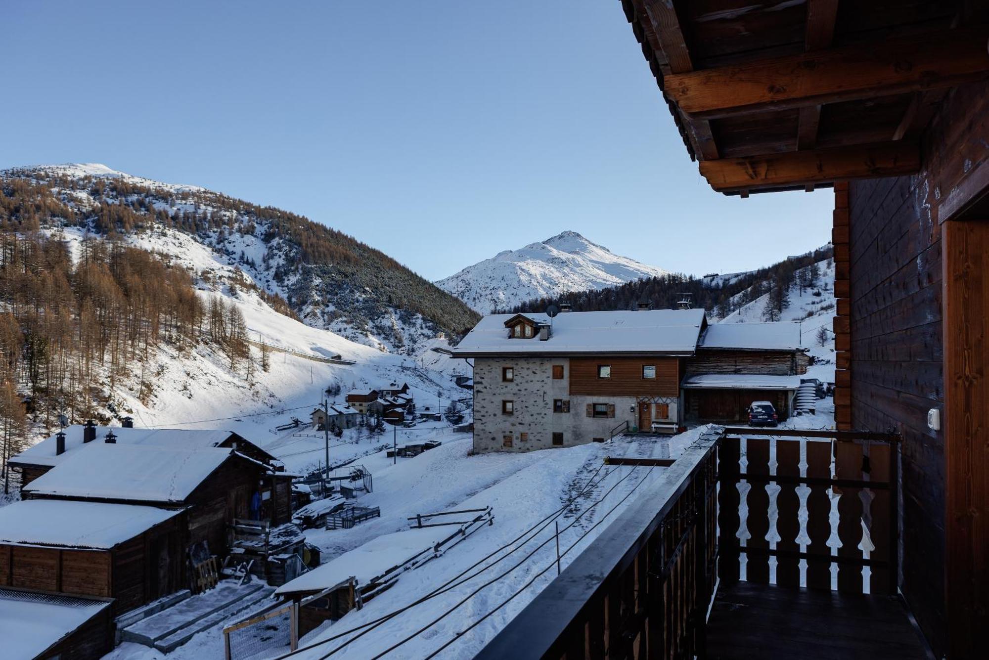 Apartment Il Nocciolo Livigno Exterior photo